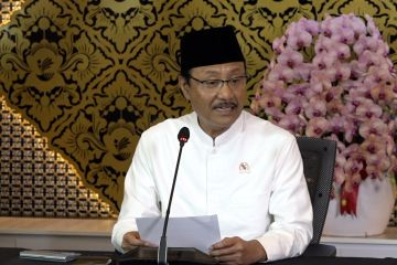 Mensos nonaktifkan 2 pejabat terkait pengadaan sepatu Sekolah Rakyat