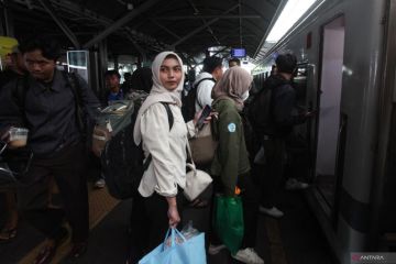 Arus penumpang KA pada libur panjang