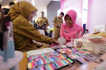 Bazar UMKM Bhayangkari Berkarya di Kota Kediri