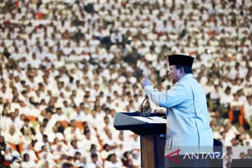Politik, Prabowo soal MBG hingga perintah Gibran ke siswa Lemhannas