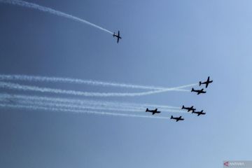 Kedatangan Jupiter Aerobatic Team TNI AU di Sidoarjo