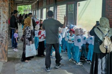 Semarang Zoo gratiskan pelajar sambut libur sekolah