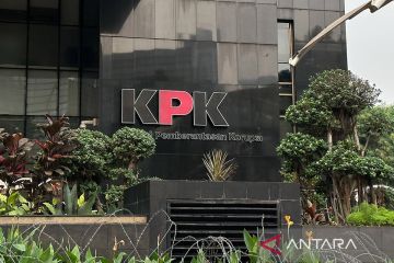 Legislator minta KPK periksa Dukcapil DKI terkait izin tinggal WNA