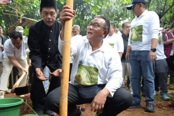 Menteri LH Serukan Tobat Ekologis untuk Selamatkan Bumi, Perkuat Gerakan 2 Miliar Pohon Lewat Bambu Nusantara