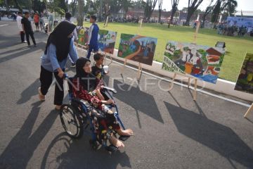 Pameran lukisan lingkungan karya pelajar di Padang
