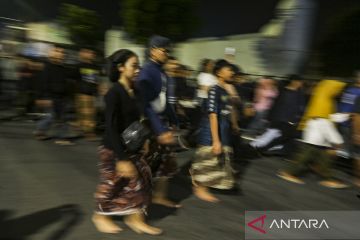 Lampah Budaya Tapa Bisu Mubeng Beteng