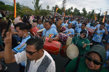 Prosesi pertama Pesona Hoyak Tabuik Pariaman