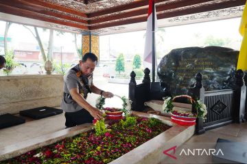 Ziarah makam Bung Karno, Kapolri sebut upaya serap nilai pemimpin bangsa