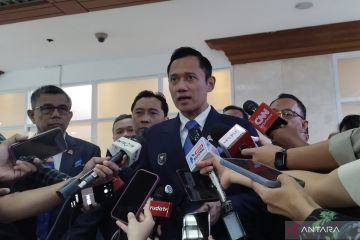 AHY sebut dinamika politik hal yang wajar saat respons isu posisi PDIP