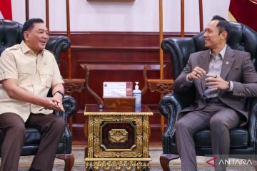 Menhan Sjafrie bahas pengamanan wilayah udara dengan Menko AHY
