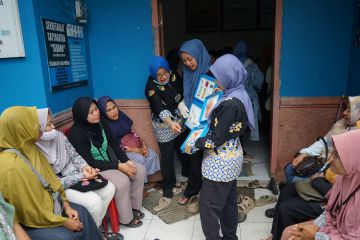 Pelayanan KB gratis memperingati hari keluarga nasional