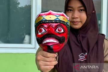 Pemkab Cirebon perkuat posisi seni topeng sebagai ikon budaya daerah