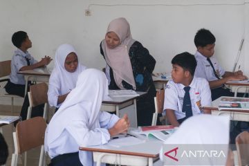 Kemensos luluskan siswa Sekolah Rakyat di tahun pertama