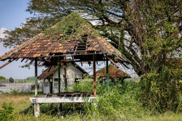Rest Area Mantingan di Ngawi terbengkalai