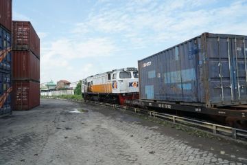 Dukung Efisiensi Logistik dan Konektivitas Ekonomi Nasional, Volume Angkutan Barang KAI Daop 4 Semarang Tumbuh Signifikan