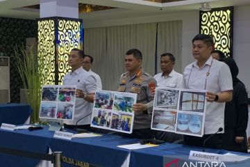 Polda Jabar ungkap perdagangan 4.000 benih bening lobster ilegal