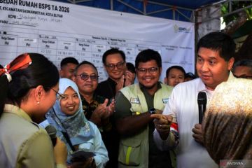 Menteri PKP tinjau lokasi penerima manfaat program BSPS di Blitar