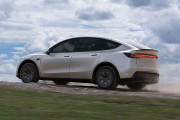 Tesla resmi luncurkan Model Y L konfigurasi enam penumpang di AS