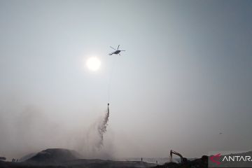 Pemerintah tambah dua helikopter guna atasi kebakatan TPA Jatiwaringin