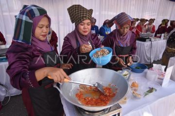 Lomba masak randang lokan