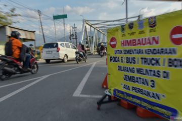 Imbauan kendaraan berat dilarang melintasi Jembatan Palu III masih diberlakukan