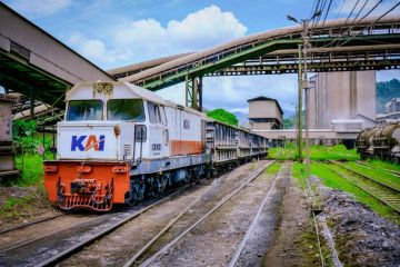 KAI Layani 1,17 Juta Ton Semen dan Klinker, Perkuat Logistik Pembangunan Berbasis Rel