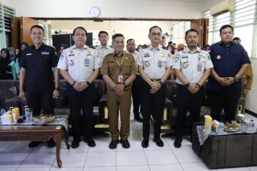 Imigrasi Jakbar edukasi pelajar mengenai pencegahan perdagangan orang