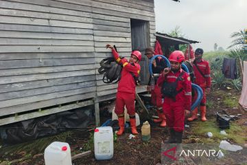 Percepat padamkan karhutla, Manggala Agni Riau nginap di rumah warga