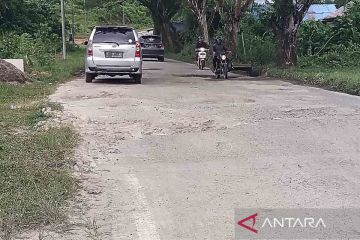 Pemkab Simeulue alokasikan anggaran Rp1,3 miliar untuk perbaikan jalan