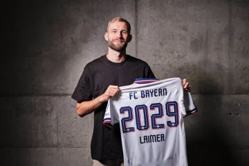 Bayern perpanjang kontrak Konrad Laimer