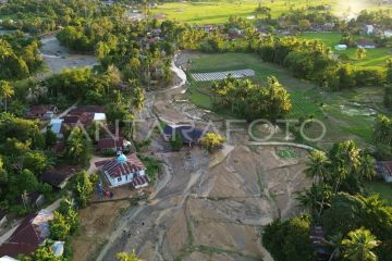 Dampak banjir bandang di Padang