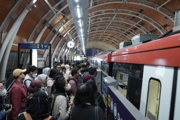 LRT Jabodebek Perpanjang Layanan hingga Tengah Malam pada 17 Agustus