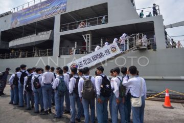 Perpanjangan openship KRI Teluk Kendari di Padang