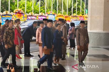 Gibran, Jokowi hingga Jusuf Kalla hadiri akad nikah Kasespri Prabowo