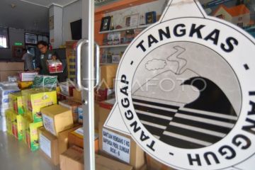Pengumpulan bantuan rendang untuk NTT