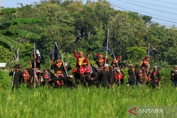 Warga Banyuwangi napak tilas masa perang Puputan Bayu