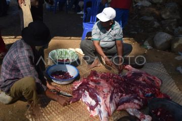 Tradisi Ratik Tolak Bala di Padang