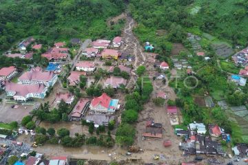 Dampak banjir bandang di Solok