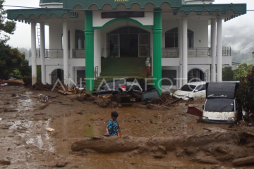 Banjir bandang di Solok