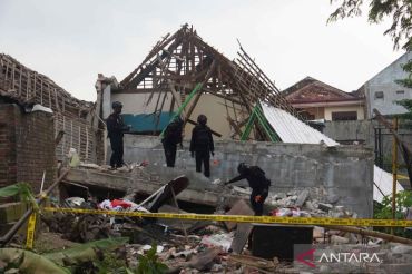 Polisi selidiki ledakan di Mojokerto yg tewaskan dua warga