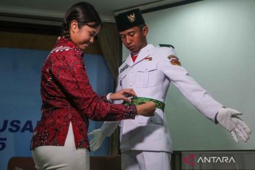 Anggota Paskibraka mulai mencocokan setelan pakaian jelang HUT ke-80 Kemerdekaan RI