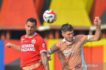 Semen Padang sukses amankan tiga poin usai tundukkan Dewa United di Stadion H Agus Salim