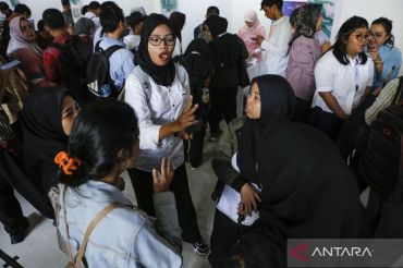 Penyandang disabilitas antusias hadiri Bursa Kerja Disabilitas 2025 di Taman Ismail Marzuki