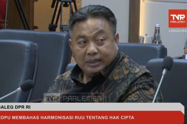 Indonesian lawmaker calls acid attack on activist a democracy warning