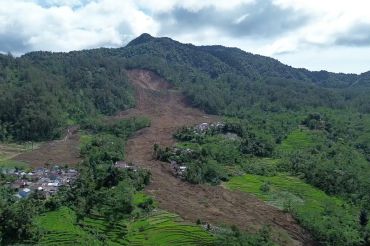 Begini kondisi usai tanah longsor di Banjarnegara dilihat dari udara