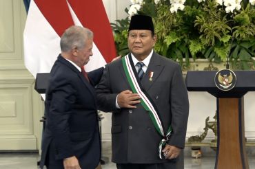 Presiden Prabowo terima tanda kehormatan tertinggi dari Raja Yordania
