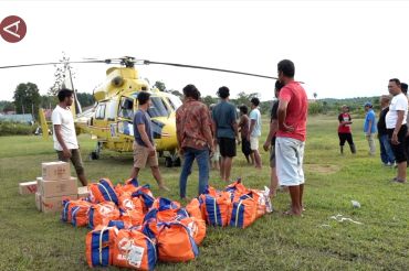 BNPB kirim 400 Kilogram logistik permakanan ke Aceh Tamiang via udara