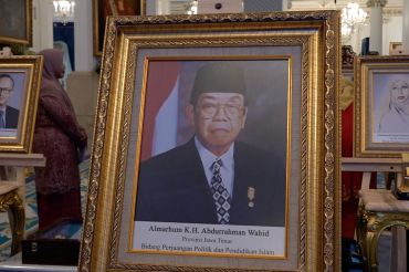 Gus Dur, Soeharto, hingga Marsinah resmi sandang gelar Pahlawan