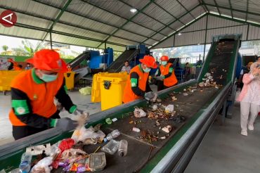 KLH targetkan pengoperasian 1.195 TPS3R untuk atasi krisis sampah