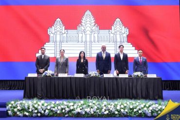 Royal Group Celebrates the Success of "Rise for Khmer" Concert